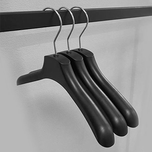 вешалка пластик