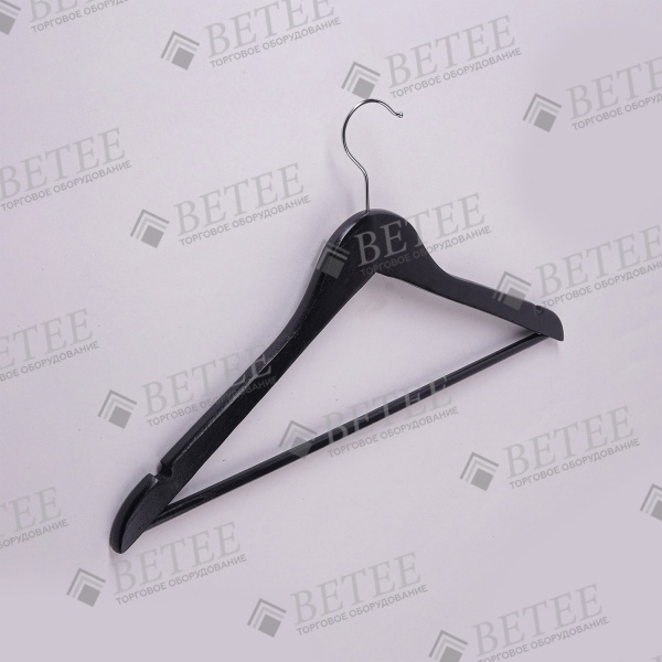 plechiki_dlya_odezhdy_iz_dereva