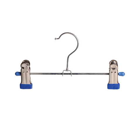 veshalka_dlya_odezhdy_s_zazhimami_A016