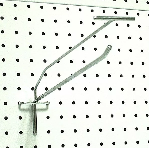 kryuchki-s-cennikoderzhatelem-dlya-perforacii-hrom