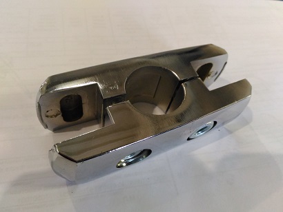 krepezh_dvuhstoronnij_dlya_krepleniya_paneli_k_trube_25mm_JR55