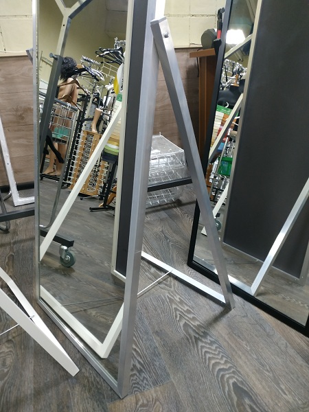 zerkalo-primerochnoe-napol'noe-02