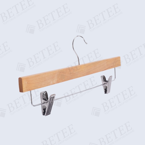 veshalka-s-zazhimami-derevyannaya-355mm-cvet-svetloe-derevo-zazhimy-i-kryuchok-hrom