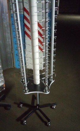 cтойка-для-очков-напольная-с-замками-80-мест-1900мм-HG7516-02