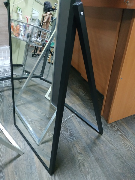 zerkalo-primerochnoe-napol'noe-01