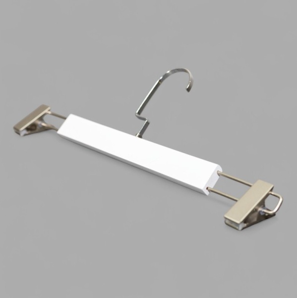 veshalka-derevyannaya-s-zazhimami-dlya-bryuk-belaya-hrom-370mm-av370_01