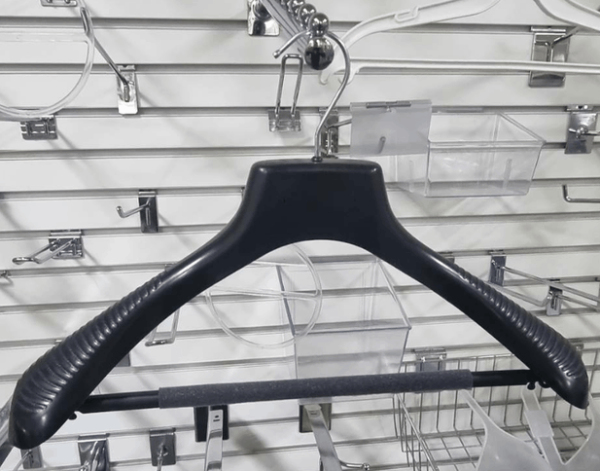 вешалка-для-верхней-одежды-пластиковая-L450мм-плечо69мм-VK4510P_01