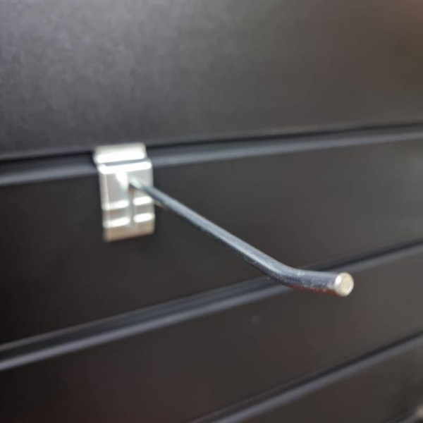 kryuchok-dlya-ekonompanelej-l-150mm-tolshchina-pruta-5mm-seryj-metallik-f291c_02