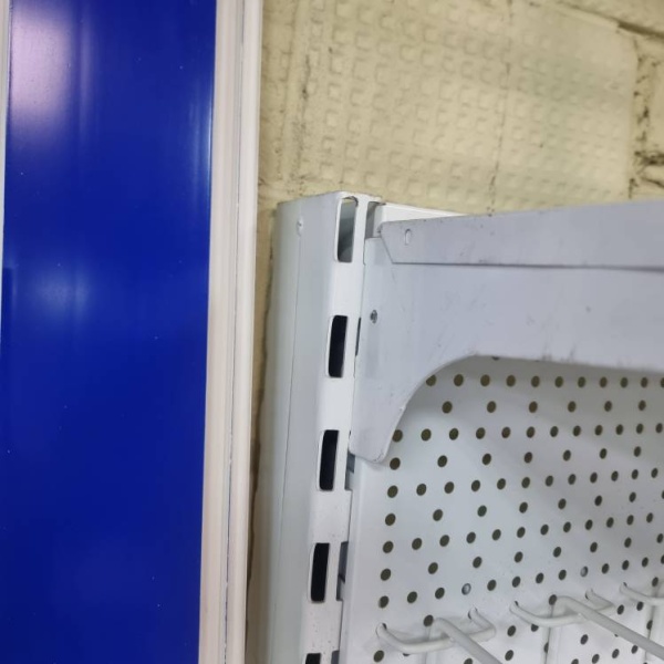 stojka-stellazha-torgovogo-ostrovnogo-dlina-1550mm-baza-500mm_04