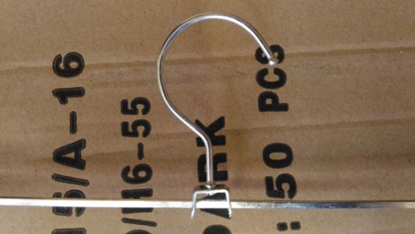 Veshalka-bryuchnaya-s-zazhimami-280mm-04