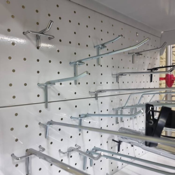 stellazh-metallicheskiy-s-perforaciey-vysota-2150mm-shirina-1000mm_01