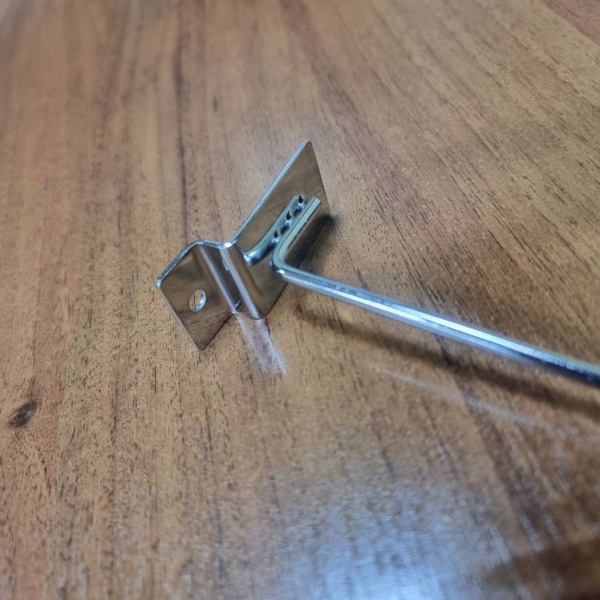 kryuchok-dlya-ekonompaneley-200mm-tolschina-pruta-4-mm-k004-4_03