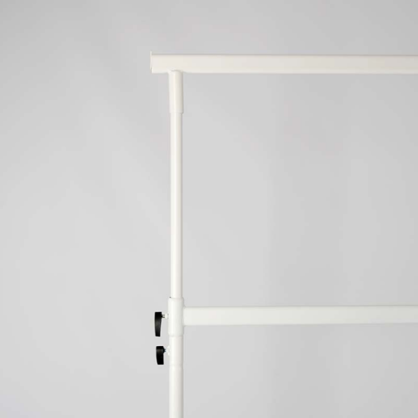 veshalka-stojka-na-kolesah-dva-yarusa-napol'naya-cvet-belyj-ST021-03