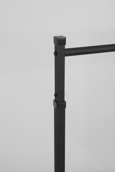 veshalo_dlya_odezhdy_02