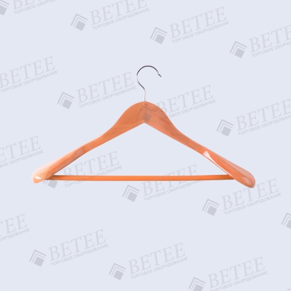 Derevyannaya_veshalka_plechiki_obemnaya_Svetloe_derevo_C305D_01