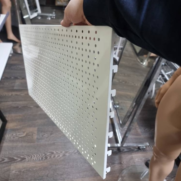 stenka-zadnyaya-ugla-vnutrennego-perforirovannaya-vysota-350mm_04