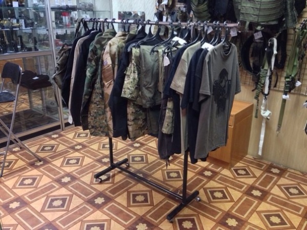 veshalo-dlya-odezhdy-ST001-02