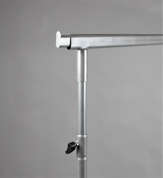 veshalka-stojka-na-kolesah-veshalo-napolnaya-cvet-seryj-h-1420-2250mm_04