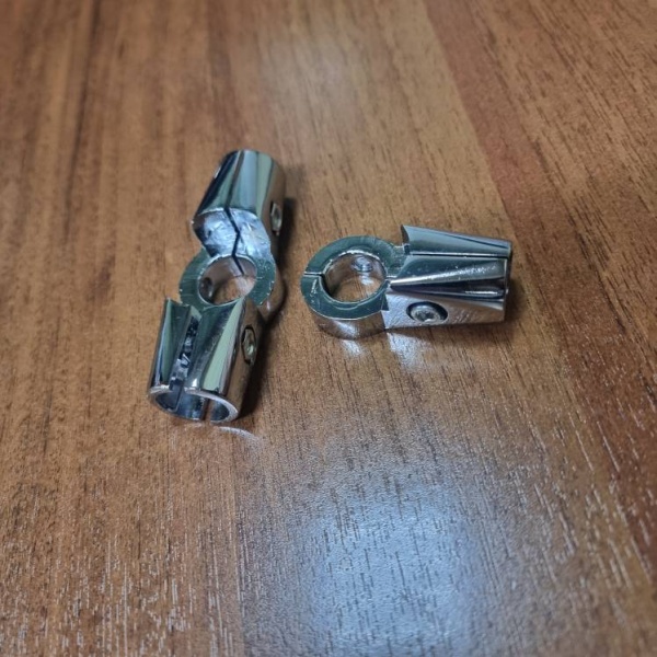 krepezh_trekhplechij_usilennyj_k_trube_16mm_Un23-16-03