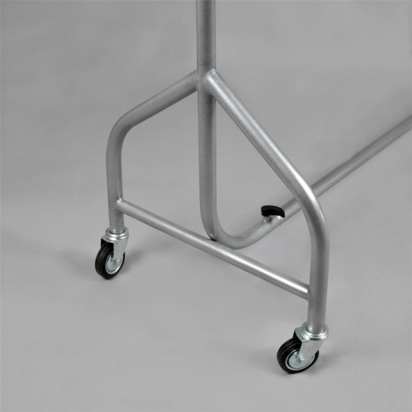 stojka-dlya-verhnej-odezhdy-na-kolesah-veshalo-napolnaya-cvet-seryj-h-1420-2250mm_02