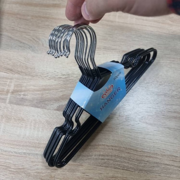 veshalka-detskaya-obrezinennaya-chernaya-300mm-A01B-01