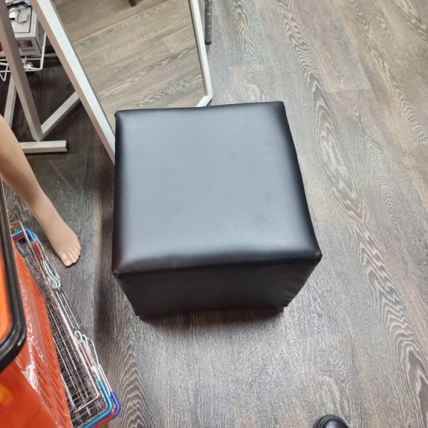 пуфик-квадратный-черный-400х400мм_04