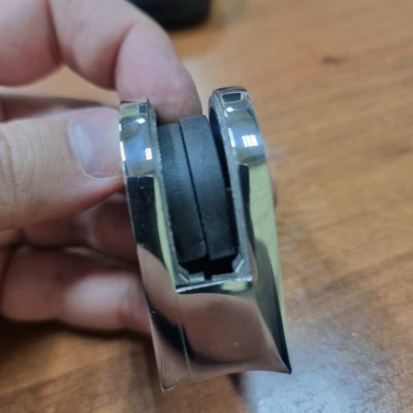 derzhatel'_dlya_stekla_k_trube_02