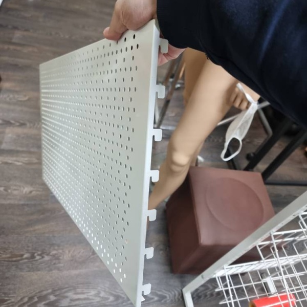 perforirovannaya-stenka-1250h350mm-cvet-belyj_03