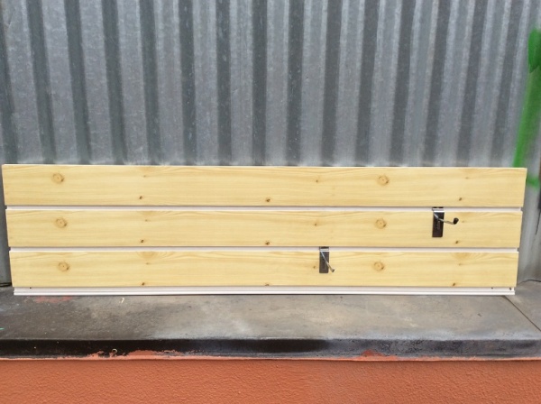 ekonompanel'-plastikovaya-pvh-cvet-sosna-01