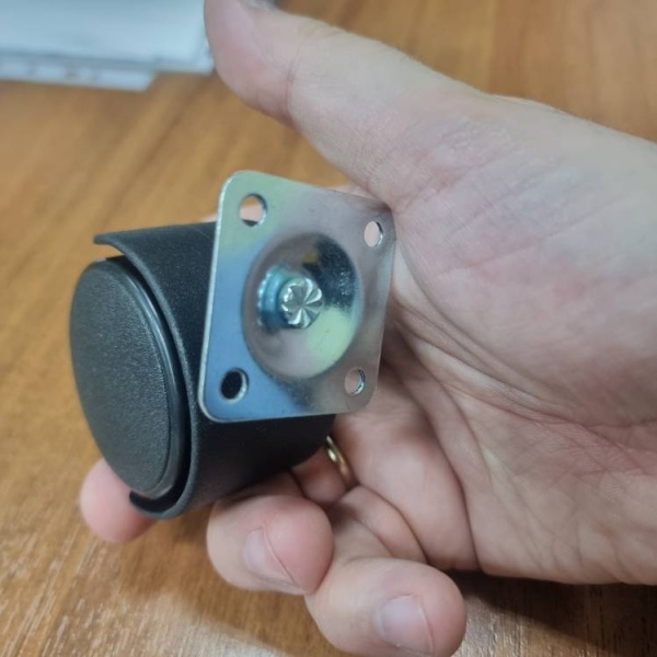 koleso-mebelnoe-povorotnoe-d-40mm-chernyj-plastik-6005040_03