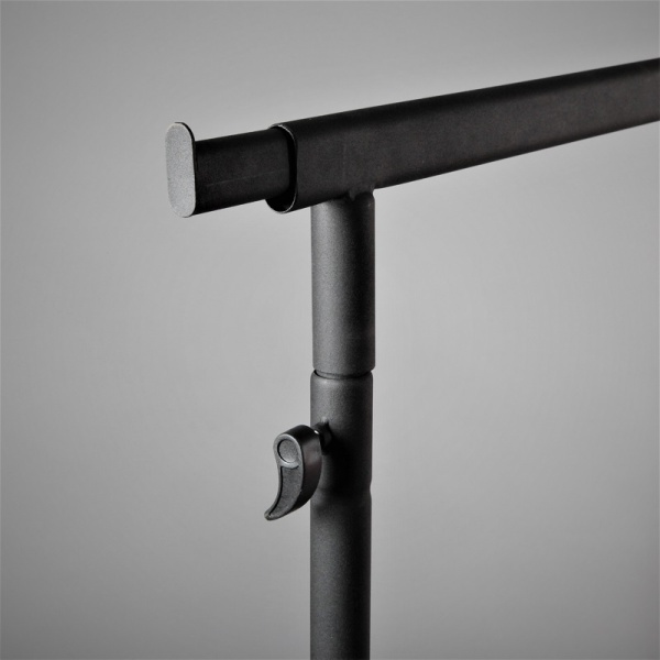 veshalka-stojka-dlya-verhnej-odezhdy-na-kolesah-cvet-chernyj-h-1420-2250mm_02