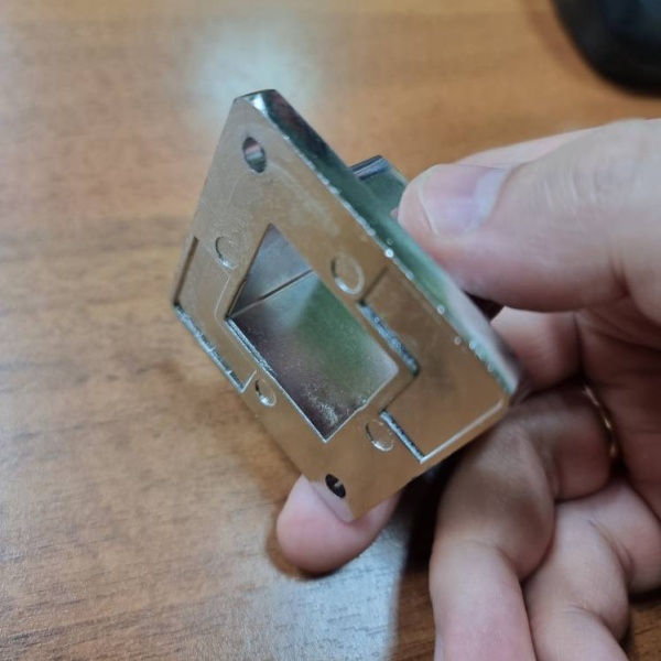 фланец-крепления-25х25-PS7125-01