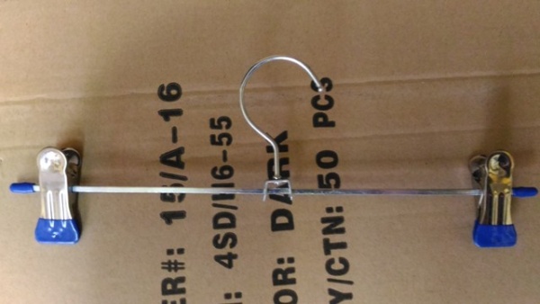 Veshalka-bryuchnaya-s-zazhimami-280mm-06