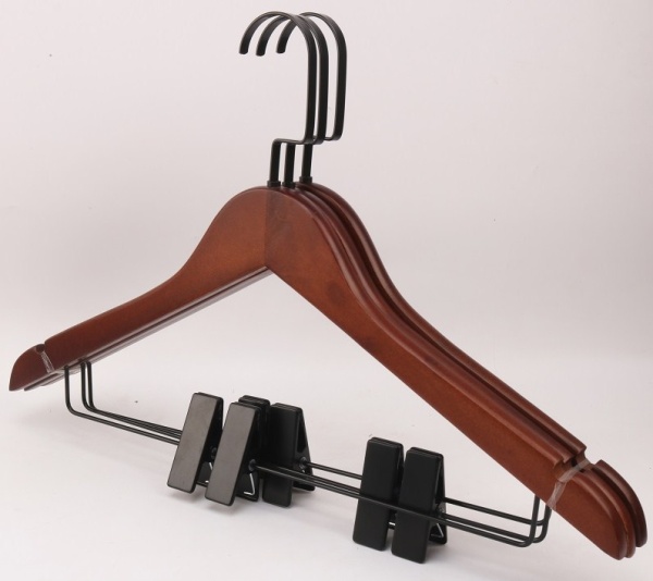 veshalka-derevyannaya-s-zazhimami-440mm-cvet-temnoe-derevo-a66_01