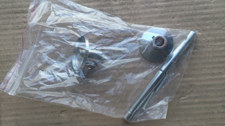 ctojka_dlya_ochkov_s_zamkom_HG14_04