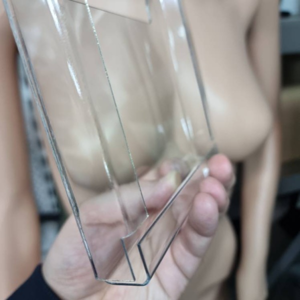 plastikovyj-karman-vertikalnyj-obemnyj-format-a5-razmer-155-195-15mm_03