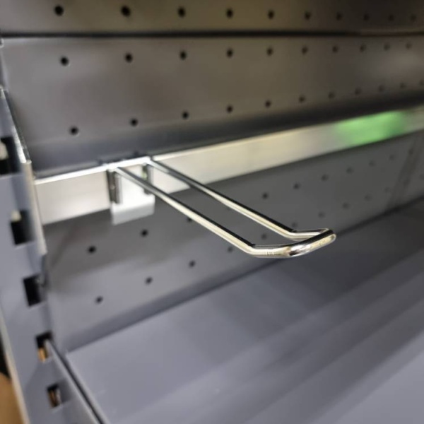 kryuchok-dvojnoj-150mm-na-pryamougolnuyu-trubu-30h15mm-hdpa301_02