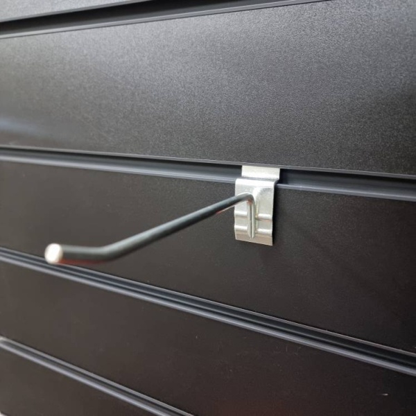 kryuchok-dlya-ekonompanelej-l-150mm-tolshchina-pruta-5mm-seryj-metallik-f291c_03