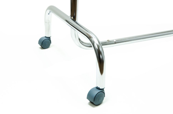 veshalo-dlya-odezhdy-usilennoe-na-kolesah-hromirovannoe-ST012R50R-03