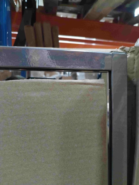 Zerkalo-nastennoe_01