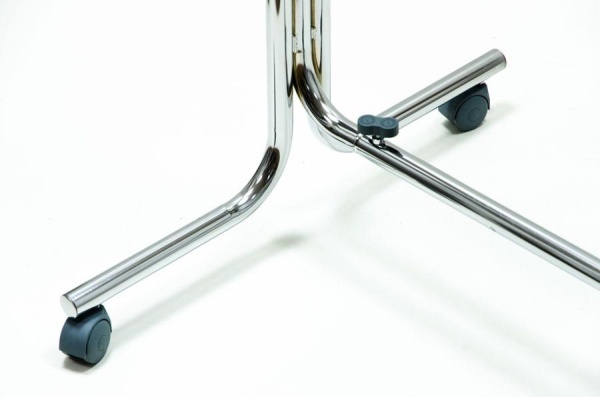 602038806_w640_h640_veshalo-dlya-odezhdy