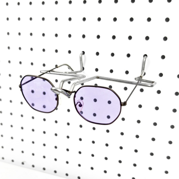 derzhatel-dlya-ochkov-dlya-perforirovannoj-paneli-art-ekm512_01