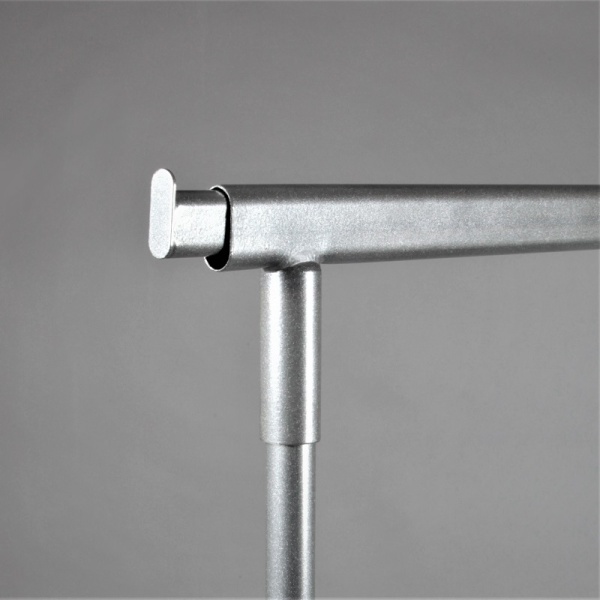 veshalka-stojka-na-kolesah-veshalo-napol'naya-cvet-stal'-02