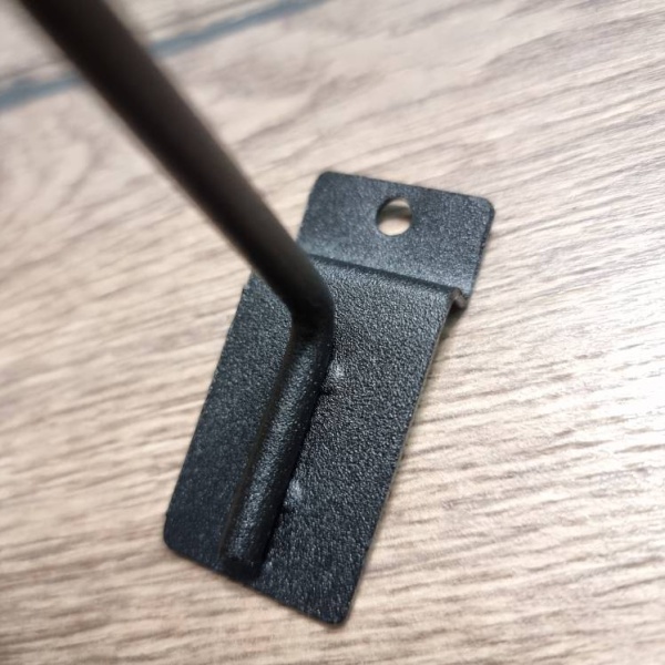 kryuchok-dlya-ekonompaneli-metallicheskij-l-100mm-d-5mm-cvet-chernyj_01