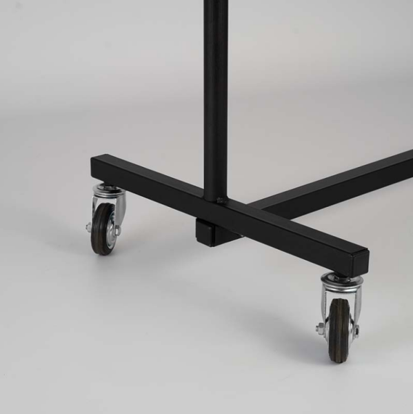 rejl-dlya-odezhdy-na-kolesah-veshalo-cvet-chernyj-st311-03