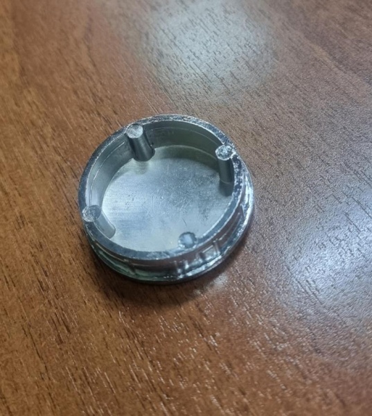 заглушка-металлическая-на-трубу-50мм-хром-03